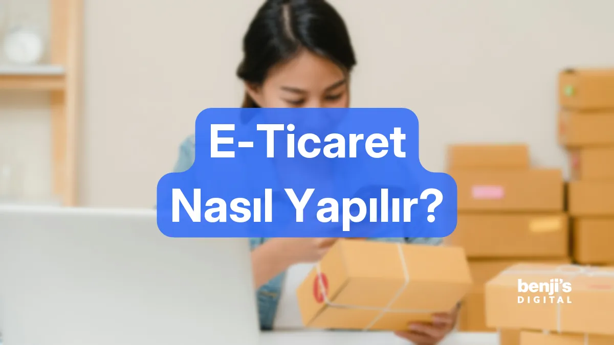 E-ticaret nasıl yapılır kapak görseli, dizüstü bilgisayarın yanında kargo kolisi hazırlayan bir girişimci